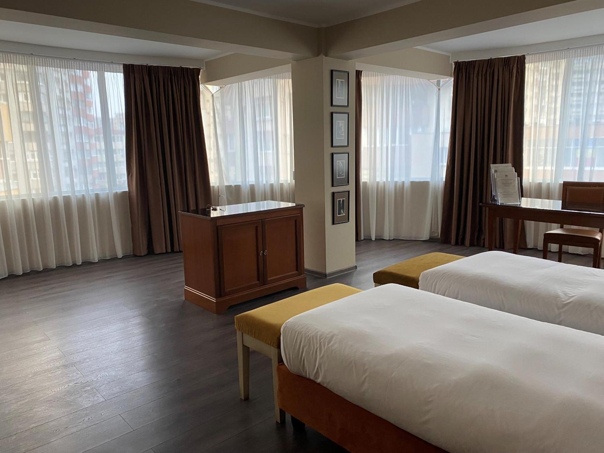 Hotel Paradis Kolozsvár Kültér fotó